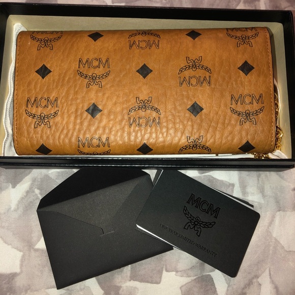 (SOLD❗️) MCM Wallet Clutch - Picture 8 of 8